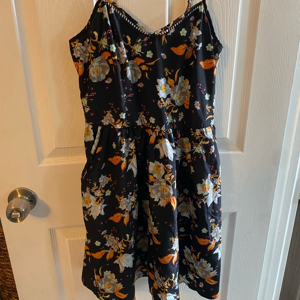 Spaghetti strap dress with pockets